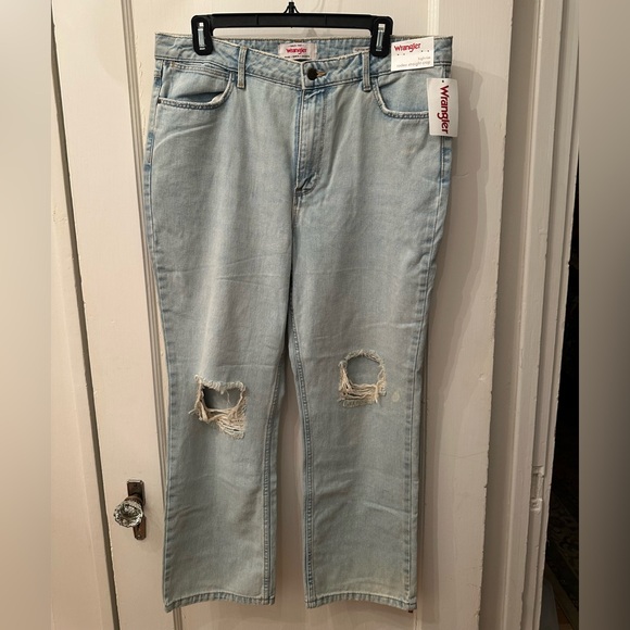 Wrangler Denim - NWT Wrangler High-Rise Rodeo Straight Crop Light Blue Distressed Jeans 14/32